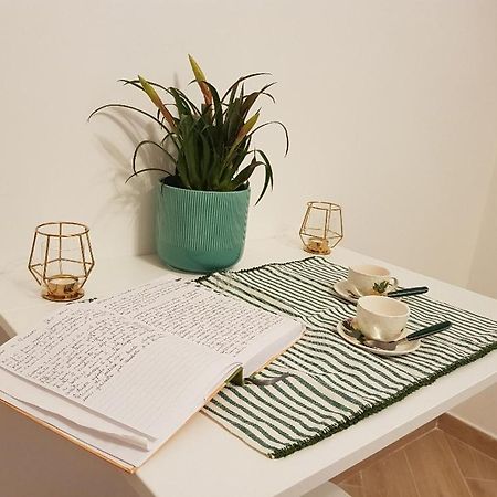 Edomus Roma Hotel Екстериор снимка