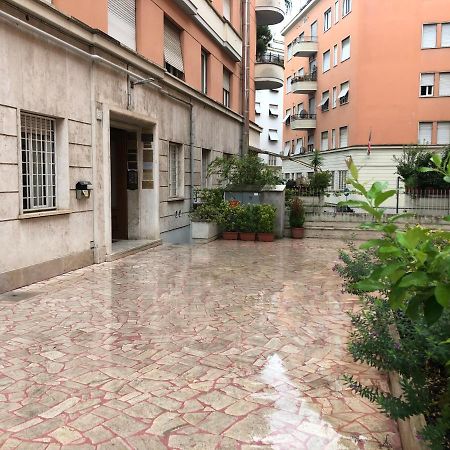 Edomus Roma Hotel Екстериор снимка